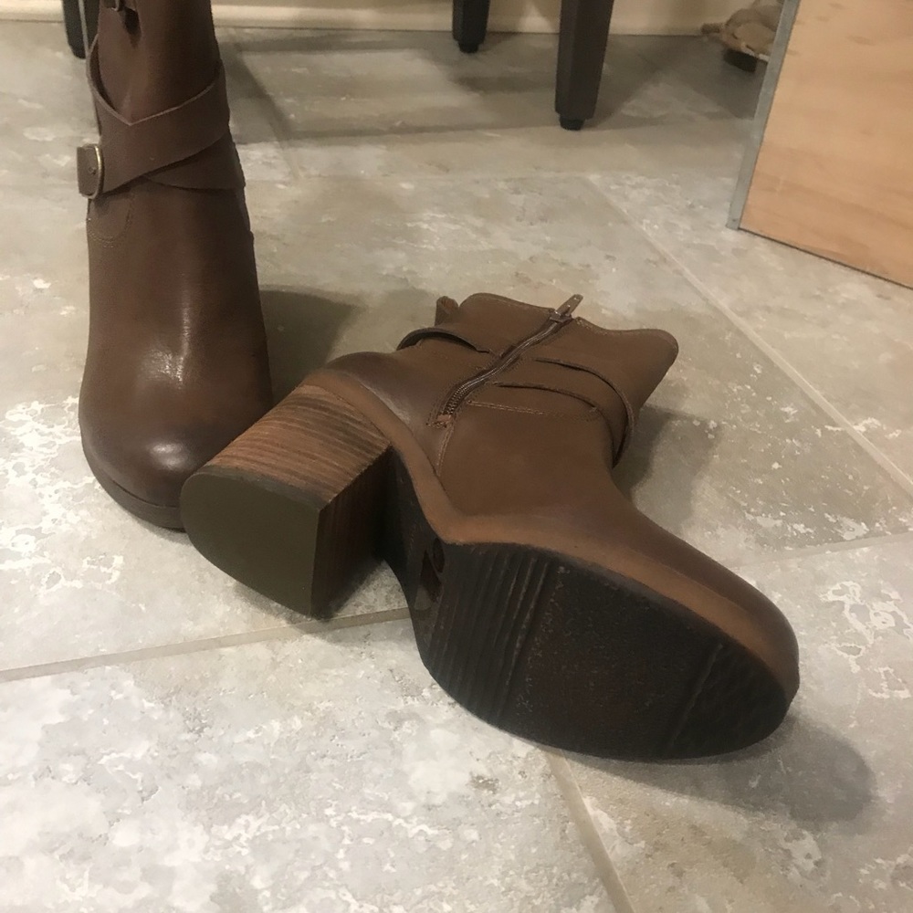 Lucky Brand Boots - Picture 4 of 4